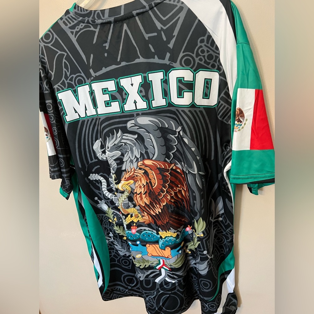 🆕 Men’s Mexican Independence Day tee-shirt. 95% Polyester 5% spandex. - Picture 8 of 9